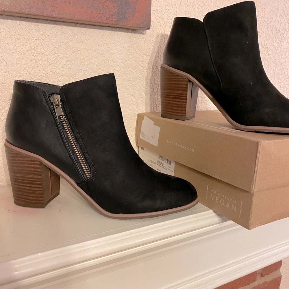 BC Footwear Quite Simple ankle bootie, NIB, black